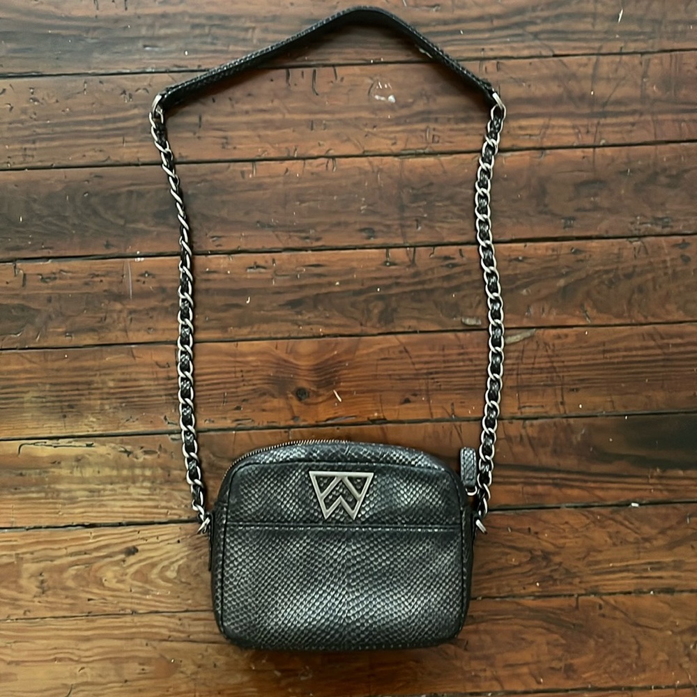 Kelly Wynne bag